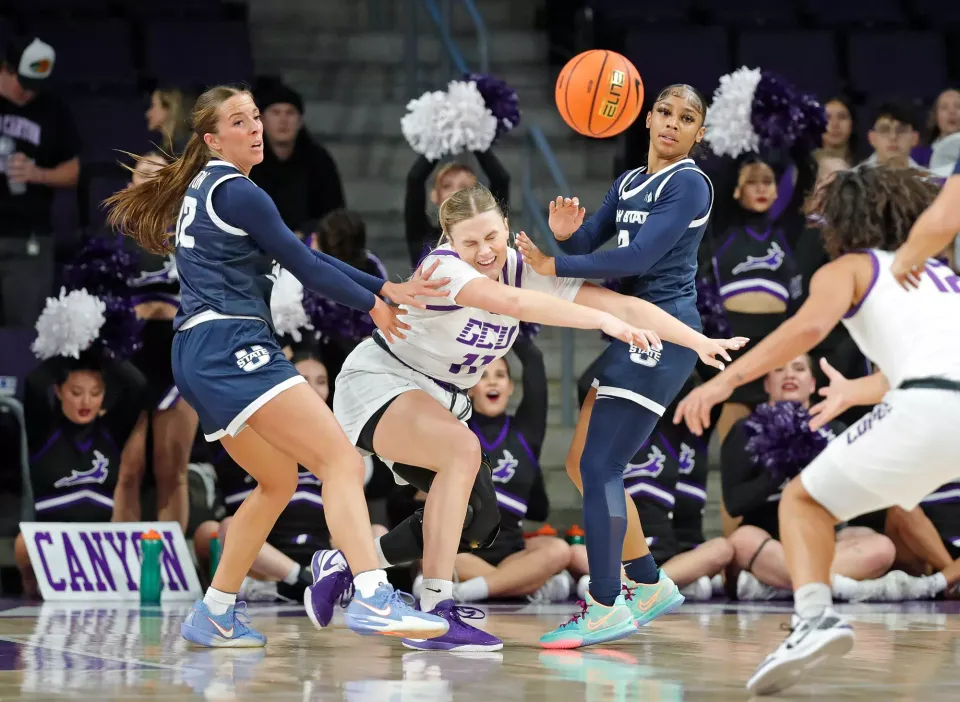 WBB Review: Shorthanded Aggies Push Grand Canyon